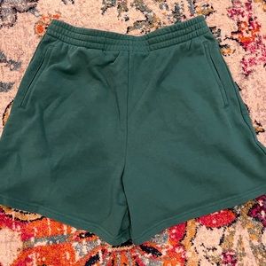 Green gap shorts